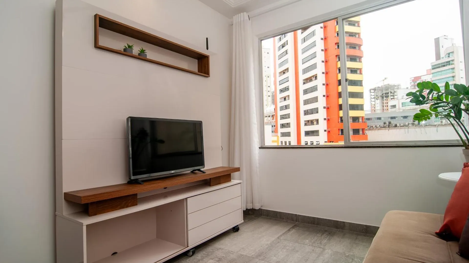Aconchego 150 Metros Da Praia Na Rua 3604 Sw3421 Balneario Camboriu Apartment