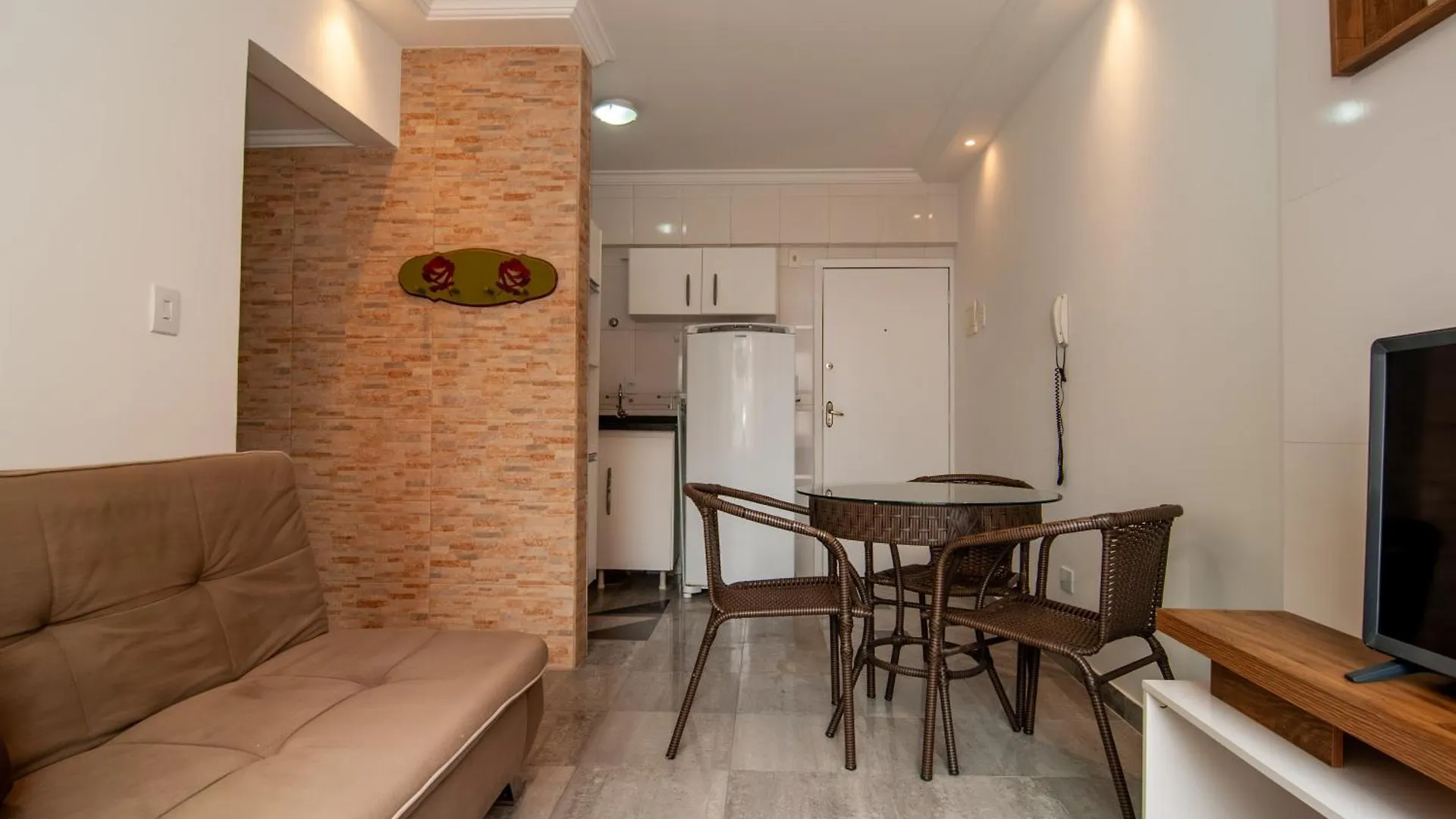 Aconchego 150 Metros Da Praia Na Rua 3604 Sw3421 location