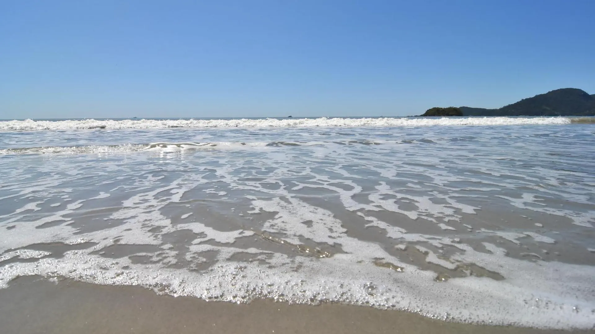 Aconchego 150 Metros Da Praia Na Rua 3604 Sw3421 Balneario Camboriu Brazil